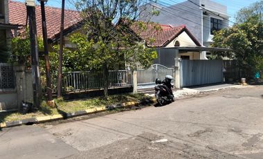 TERMURAH JARANGN ADA RUMAH SIAP HUNI DI BATUNUNGGAL BANDUNG