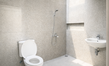 Rumah Desain Anti-Mainstream Taman Kopo Indah | Fasad Kaca Mewah, Siap Huni Dekat Tol !