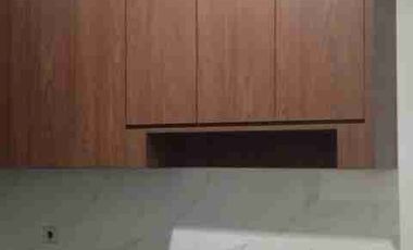 Sewa Rumah Kantor Luas 2 Lantai di Pondok Pinang – 6 Kamar Parkir Besar Siap Pakai