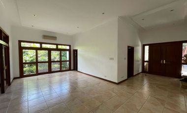 For Sale House and Lot in Dasmarinas Village Makati