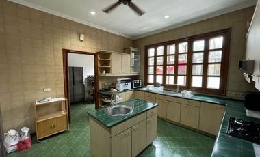 For Sale House and Lot in Dasmarinas Village Makati