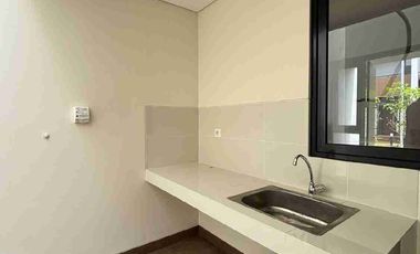Di sewakan Rumah Baru Siap Huni di Summarecon Crown Gading