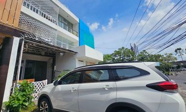 Ruko Bagus 3 Lantai Dijual, di Sanur, Denpasar Selatan Area