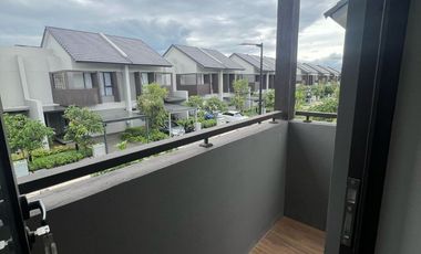 Dijual Cepat Harga Termurah  Rumah Semi Furnished di Summarecon