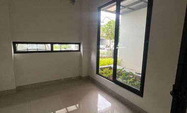 Dijual Cepat Harga Termurah  Rumah Semi Furnished di Summarecon