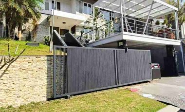 Rumah Besar Setra Duta dkt Tol Pasteur Bandung Utara