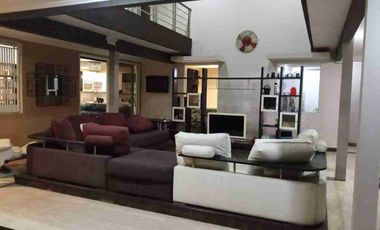 Rumah Besar Setra Duta dkt Tol Pasteur Bandung Utara