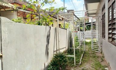 Rumah Klasik dekat masjid di Rejowinangun Gedongkuning Kotagede