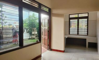 Rumah Klasik dekat masjid di Rejowinangun Gedongkuning Kotagede