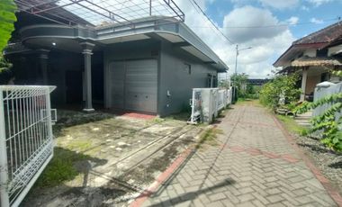 Rumah Klasik dekat masjid di Rejowinangun Gedongkuning Kotagede