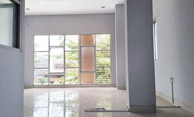 RUKO DIJUAL DAN DISEWAKAN DI SOLO DEKAT PASAR LEGI, LUWES KESTALAN