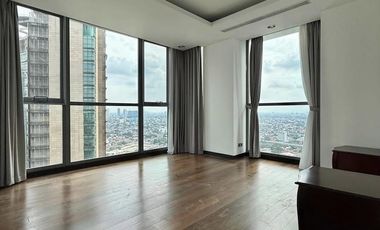 Disewakan Apartemen Kemang Village Residence Tipe 3 Kamar Tidur Semi Furnished