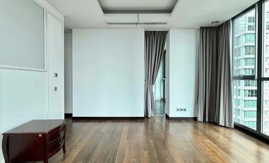 Disewakan Apartemen Kemang Village Residence Tipe 3 Kamar Tidur Semi Furnished