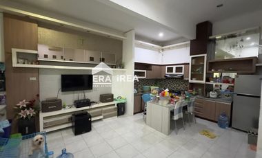 RUMAH DIJUAL DI SOLO COLOMADU DEKAT DPRD SURAKARTA, RS JIH SOLO