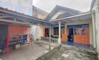 HITUNG TANAH Rumah + Toko/Kios di Jalan Raya Padalarang