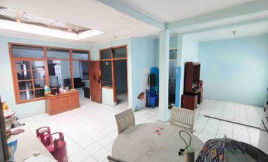 HITUNG TANAH Rumah + Toko/Kios di Jalan Raya Padalarang