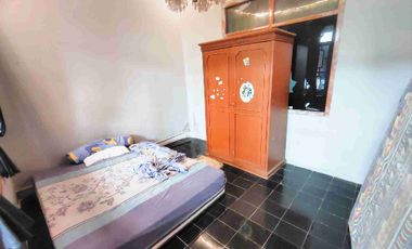 HITUNG TANAH Rumah + Toko/Kios di Jalan Raya Padalarang