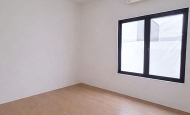 Rumah Hook Strategis di Taman Cikunir Bekasi