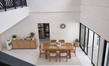 Rumah Hook Strategis di Taman Cikunir Bekasi