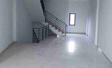 Ruko 3 Lantai 4x17 Disewa Dijual di Bogor Selatan