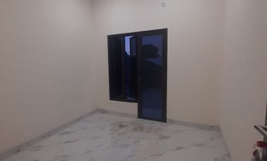 Hunian dlm cluster cakep dipinggir jalan raya utama jatiwarna lokasi dekat tol JORR jatiwarna