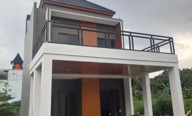 Hunian dlm cluster cakep dipinggir jalan raya utama jatiwarna lokasi dekat tol JORR jatiwarna