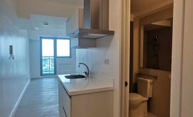 AZURENORTH24XXB: For Rent Semi Furnished Studio with Baclony in Azure North Pampanga