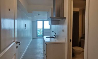 AZURENORTH24XXB: For Rent Semi Furnished Studio with Baclony in Azure North Pampanga