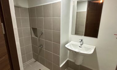 QUANTUM23XXA: For Rent 1BR w/ Balcony Unfurnished in Quantum Residences