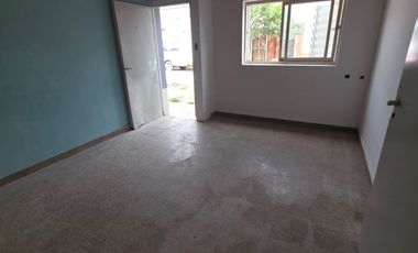 Pje. 4 de Diciembre 1400, 3 Dorm, Cocina Comedor, Patio