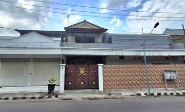 Jual Cepat! Rumah + Toko Pusat Kota Kediri Dekat Gudang Garam