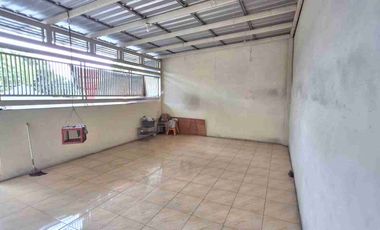 Jual Cepat! Rumah + Toko Pusat Kota Kediri Dekat Gudang Garam