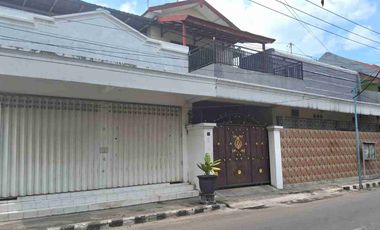 Jual Cepat! Rumah + Toko Pusat Kota Kediri Dekat Gudang Garam