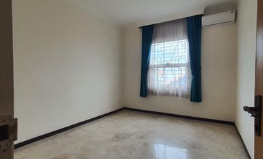 Rumah Mewah Full Furnish di Sayap Buah Batu