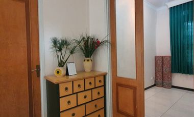 Rumah Mewah Full Furnish di Sayap Buah Batu
