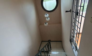 Rumah Mewah Full Furnish di Sayap Buah Batu