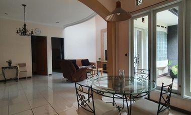 Rumah Mewah Full Furnish di Sayap Buah Batu