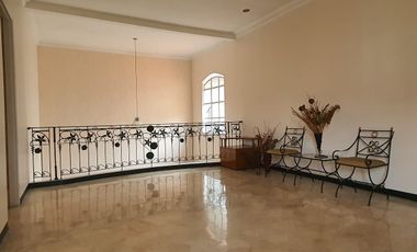 Rumah Mewah Full Furnish di Sayap Buah Batu