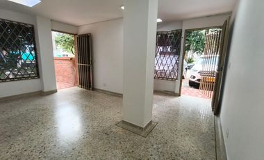 Local comercial  Roosbelt