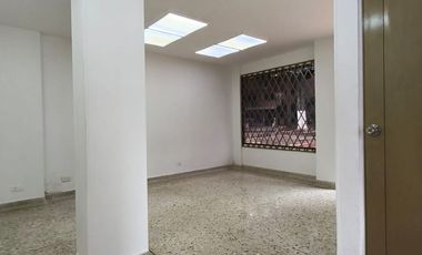 Local comercial  Roosbelt