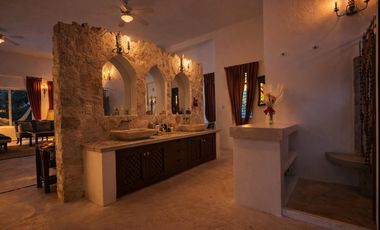 🏰 CASTILLO DE AMOR — Villa For Sale Playacar Phase I