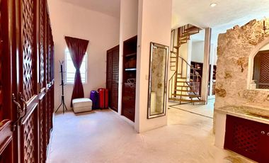 🏰 CASTILLO DE AMOR — Villa For Sale Playacar Phase I