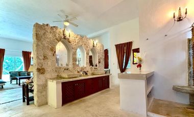 🏰 CASTILLO DE AMOR — Villa For Sale Playacar Phase I