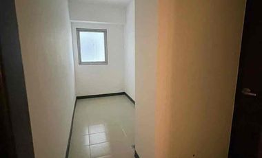 For Rent 2 Bedroom Corner  Unit with Balcony at Verve Residences, BGC Taguig City