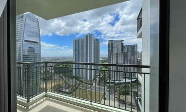 For Rent 2 Bedroom Corner  Unit with Balcony at Verve Residences, BGC Taguig City