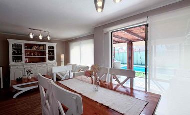 Propiedad ÚNICA en venta EL POLO MACHALÍ (casa y box)