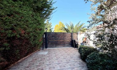 Propiedad ÚNICA en venta EL POLO MACHALÍ (casa y box)