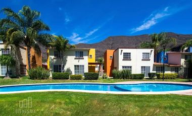 Hogar de Ensueño en Senderos del Lago       $2,600,000