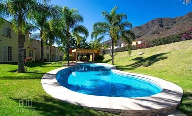 Hogar de Ensueño en Senderos del Lago       $2,600,000