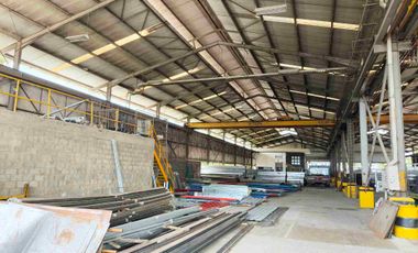 ALQUILO BODEGA 2.350 M2 CON PUENTE GRÚA DE 5 TONELADAS ACOPI YUMBO CALI